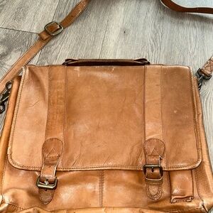 Boulder Ridge Distressed Tan Leather Messenger Laptop Briefcase Bag